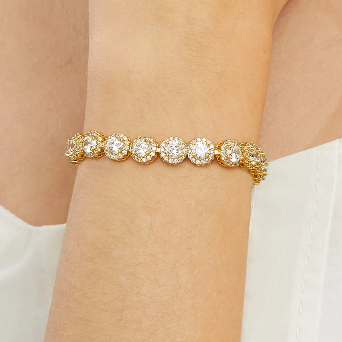 Elegant Flower Bracelet
