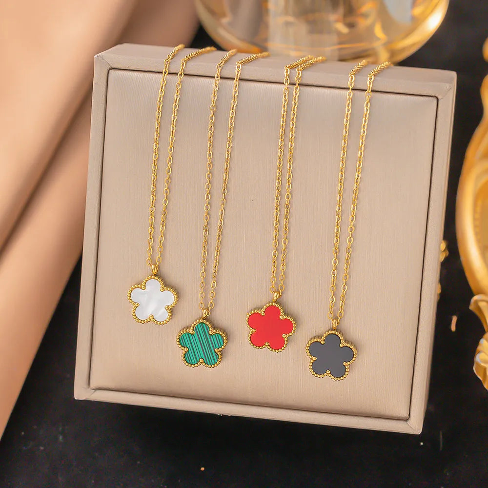 Blooming Gold Flower Necklace