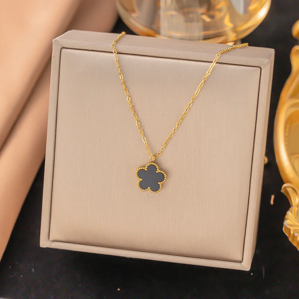 Blooming Gold Flower Necklace