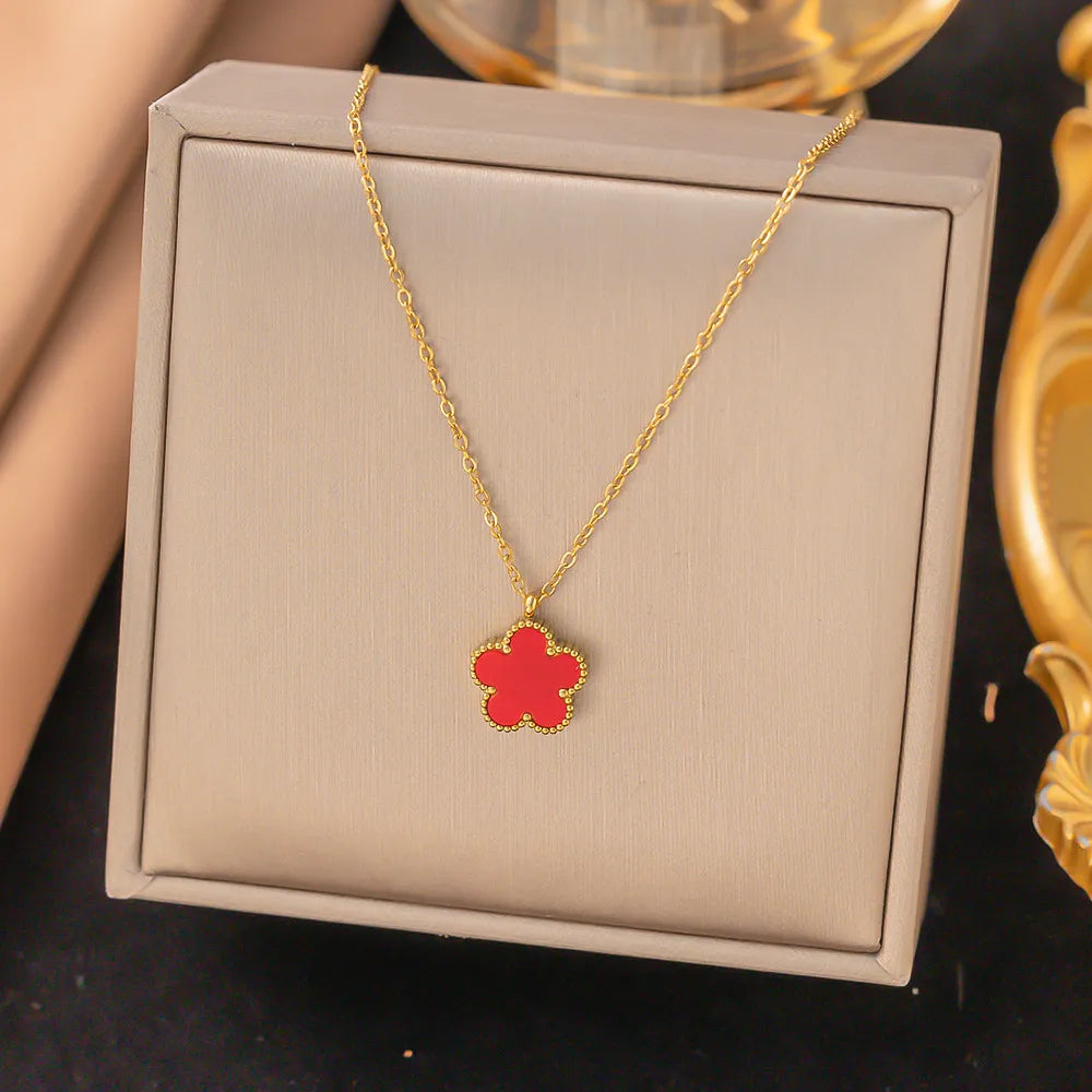 Blooming Gold Flower Necklace