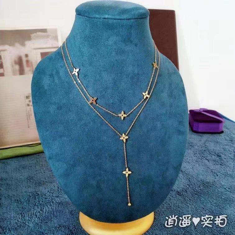 Chic Geometric Gold Necklace